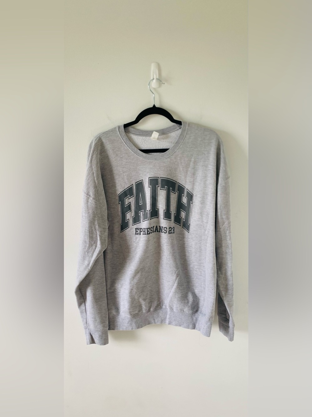 Women’s Faith Ephesians 2:8 Gray Crewneck Sweatshirt Size XL Christian Lounge